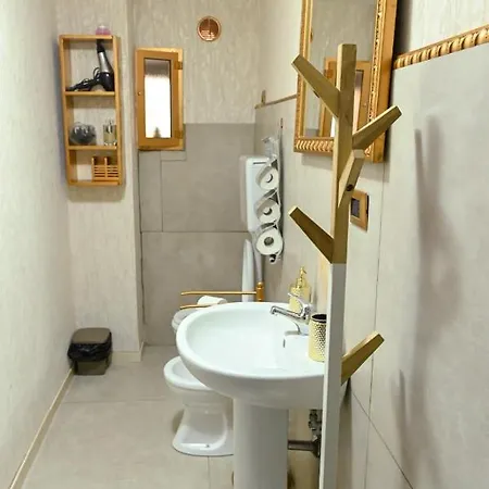 The Nest Of Envy * Μπάρι