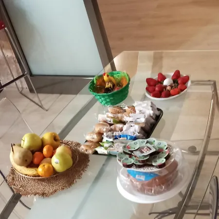 The Nest Of Envy Μπάρι