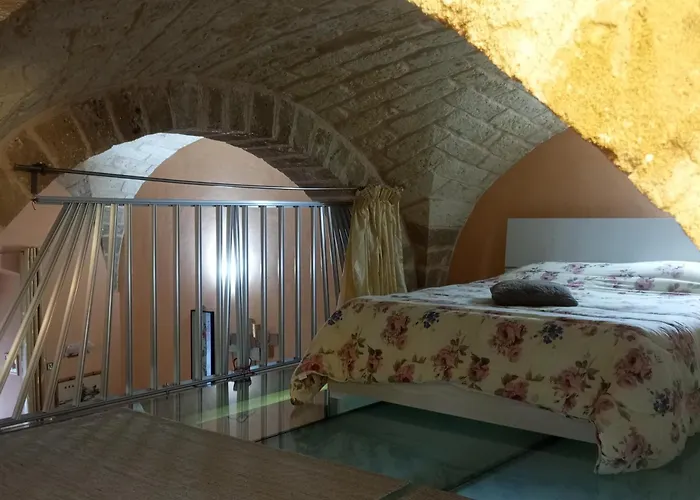 The Nest Of Envy * Bari